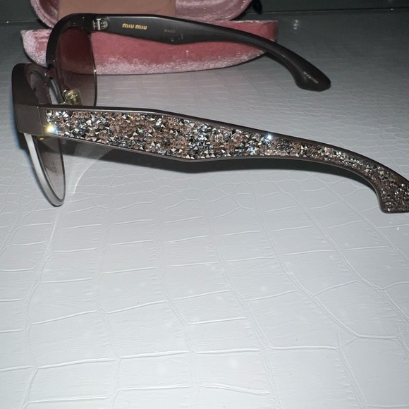 Miu Miu sunglasses - Picture 3 of 4